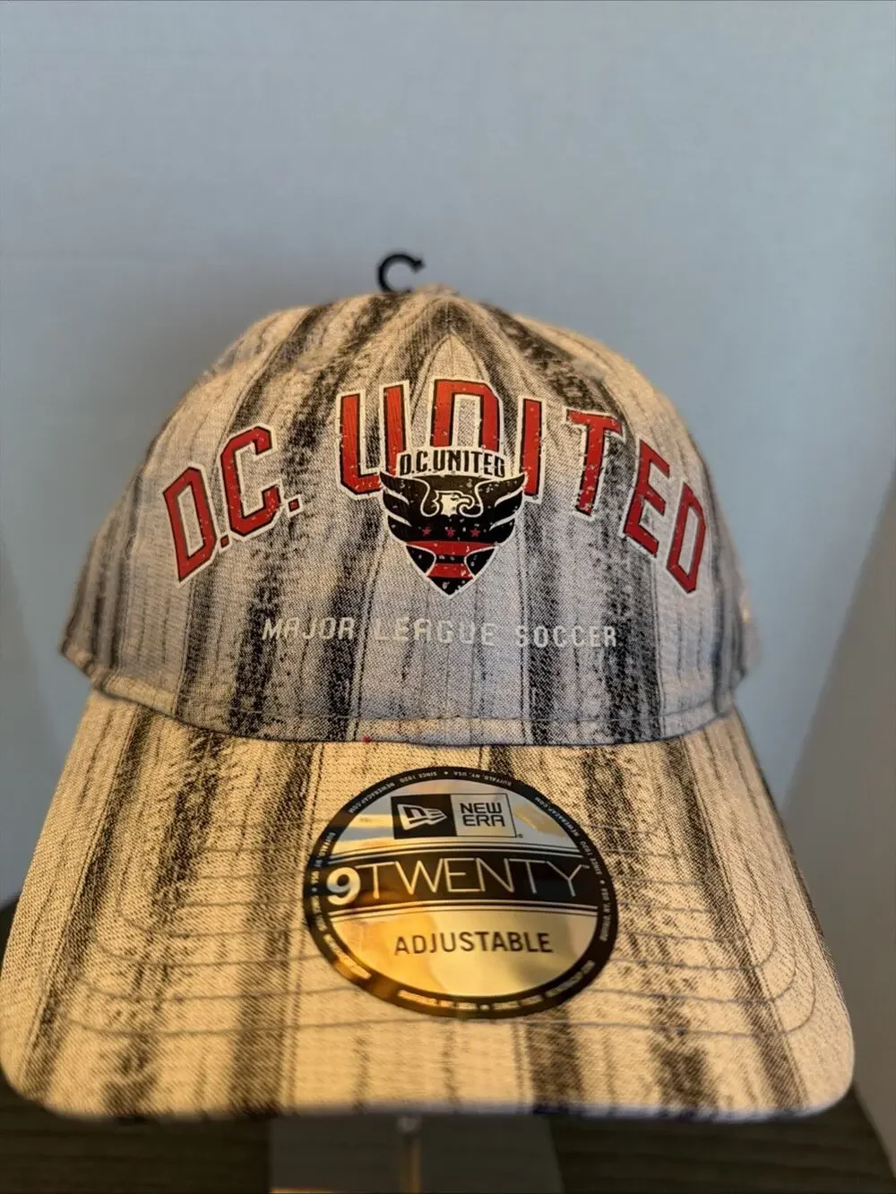 New Era 9TWENTY D.C. United Distressed Stripe Adjustable Hat